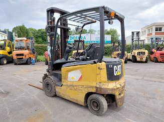 4-Rad Gabelstapler Caterpillar EP25CN