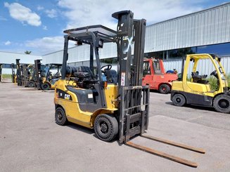 4-Rad Gabelstapler Caterpillar GP18NTD