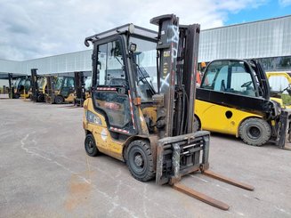 4-Rad Gabelstapler Caterpillar GP18NTD