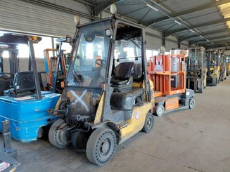 4-Rad Gabelstapler Caterpillar GP18NTD