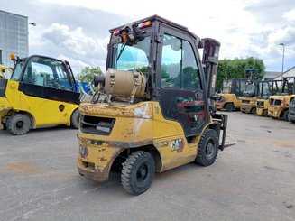 4-Rad Gabelstapler Caterpillar GP25N2