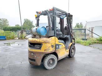 4-Rad Gabelstapler Caterpillar GP25NTD