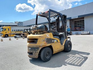 4-Rad Gabelstapler Caterpillar GP30N