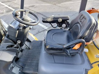 4-Rad Gabelstapler Caterpillar GP30NTD - 8