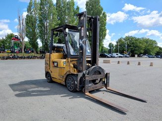 4-Rad Gabelstapler Caterpillar GC40K