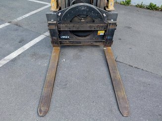 4-Rad Gabelstapler Caterpillar GC40K