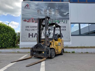 4-Rad Gabelstapler Caterpillar GC40K