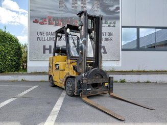 4-Rad Gabelstapler Caterpillar GC40K
