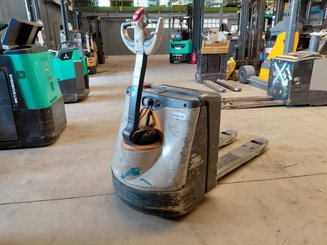 Niederhubwagen mit Deichsel Crown WP3020-2.0