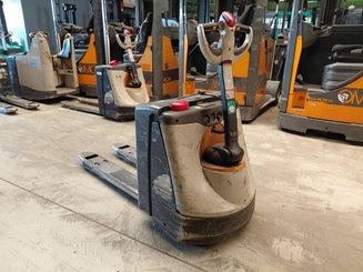Niederhubwagen mit Deichsel Crown WP3020-2.0