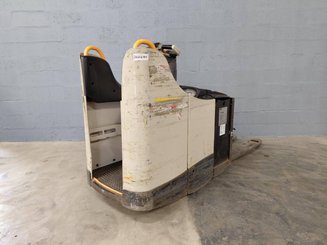 Niederhubwagen Fahrerstand Crown WT3040 2.00