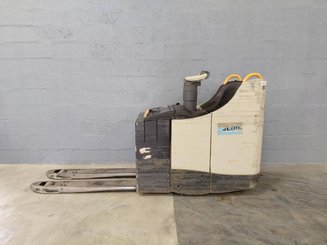 Niederhubwagen Fahrerstand Crown WT3040 2.00