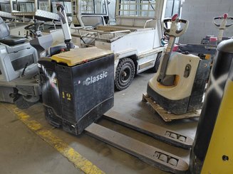 Niederhubwagen Fahrerstand Caterpillar NPV20N