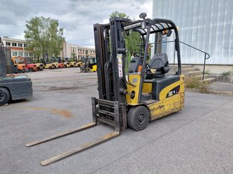 3-Rad Gabelstapler Caterpillar EP18NT