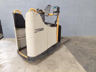 Niederhubwagen Fahrerstand Crown WT3040