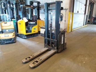 Hochhubwagen mit Deichsel Crown ESI4000-12
