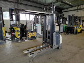 Hochhubwagen mit Deichsel Crown ESI4000-12