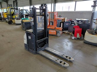 Hochhubwagen mit Deichsel Crown ESI4000-12