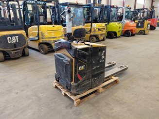 Niederhubwagen Fahrerstand Caterpillar NPV20N2