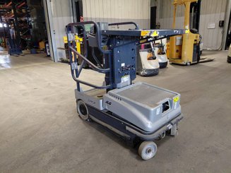Senkrechtlift JLG 10MSP