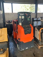 Senkrechtlift JLG DSP-M