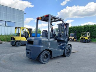 4-Rad Gabelstapler TCM FD30T3 - 2
