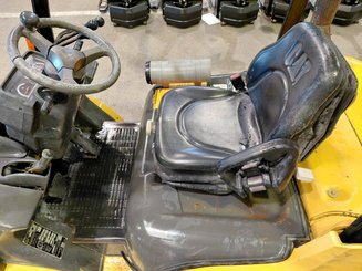 4-Rad Gabelstapler Caterpillar DP25N