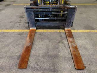 4-Rad Gabelstapler Caterpillar DP55N