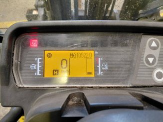 4-Rad Gabelstapler Caterpillar GP25N