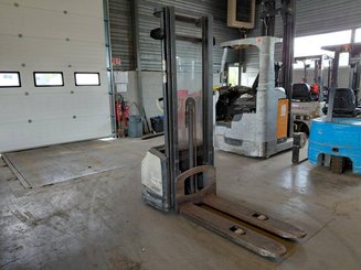 Hochhubwagen mit Deichsel Crown WF3000 1.2