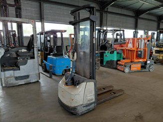 Hochhubwagen mit Deichsel Crown WF3000 1.2