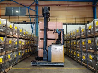 Schubmaststapler Hyster HYR2.0
