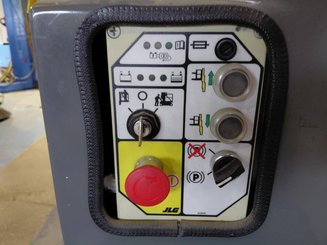 Senkrechtlift JLG TOUCANDUO