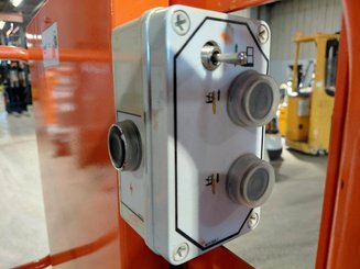 Senkrechtlift JLG TOUCANDUO
