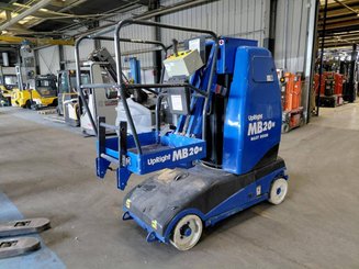 Senkrechtlift Upright MB20N