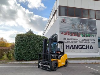 4-Rad Gabelstapler 4-Rad Gabelstapler Hangcha XE30Hi ( CPD30-XEY2H2-SI )