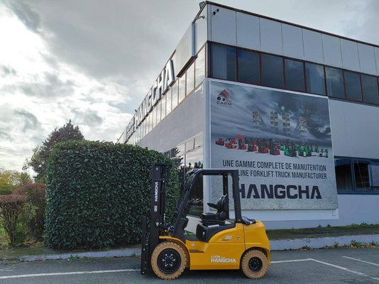 4-Rad Gabelstapler - XE30i ( CPD30-XEY2HA-SI )