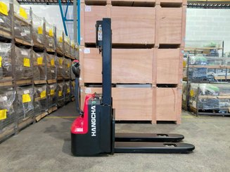 Hochhubwagen mit Deichsel Hochhubwagen mit Deichsel Hangcha CDD12-AMC2-L