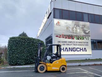 4-Rad Gabelstapler Hangcha XE25i ( CPD25-XEY2HA-SI )