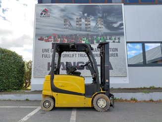 4-Rad Gabelstapler Yale ERP25VL