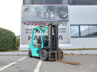 4-Rad Gabelstapler Yale GDP25VX