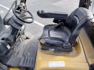 4-Rad Gabelstapler Yale GDP25VX
