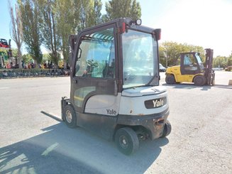 4-Rad Gabelstapler Yale ERP30VL