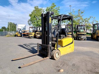 3-Rad Gabelstapler Yale ERP18VTL