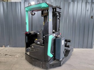 Mehrwege-Schubmaststapler Mitsubishi RBM25N2