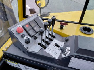 Mehrwege-Seitenstapler Combilift C4000