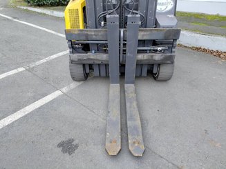 Mehrwege-Seitenstapler Combilift C4000