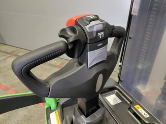 Gabelhochhubwagen mit klappbarer Plattform Hangcha CDD16-XT1S-SI - 9